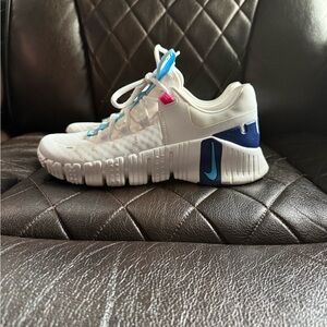 Nike Free Metcon 5 Sneakers Women’s Sz 7.5